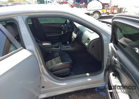 2021 Dodge Charger Scat Pack z USA, uszkodzony, nr VIN 2C3CDXGJ0MH582664